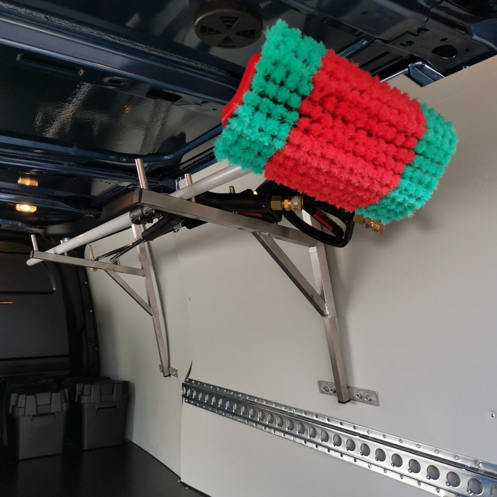Streamline vehicle with High Reach Pressure Window Cleaning Equipment