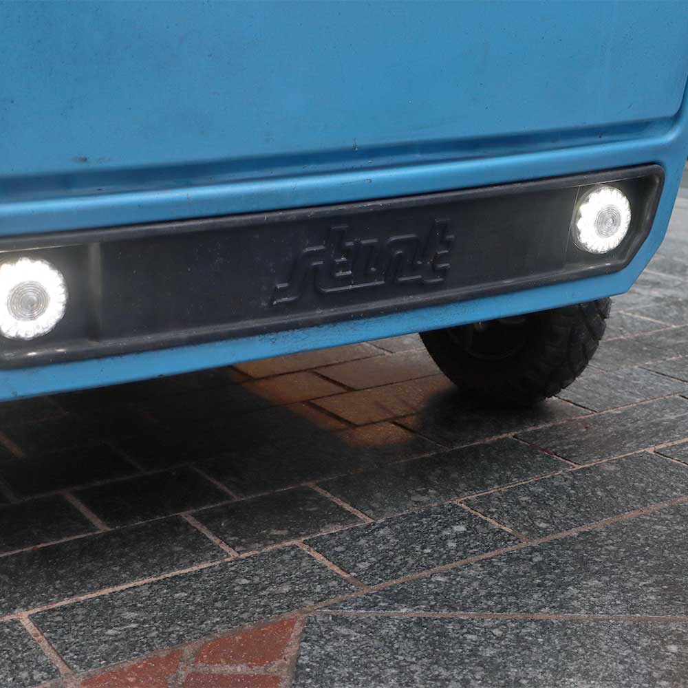 headlights on the streamline go
