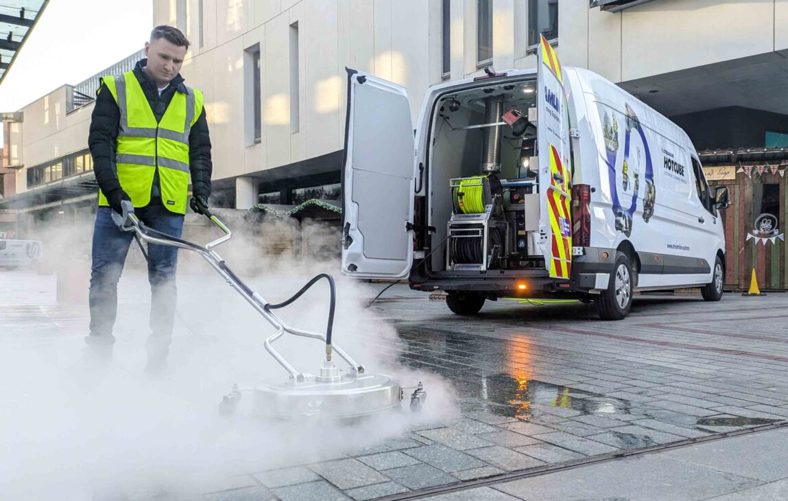 Flat Surface Pressure washing with a hotcube exterior cleaning vehicle